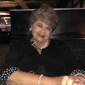 Meet your Posher, Sharon